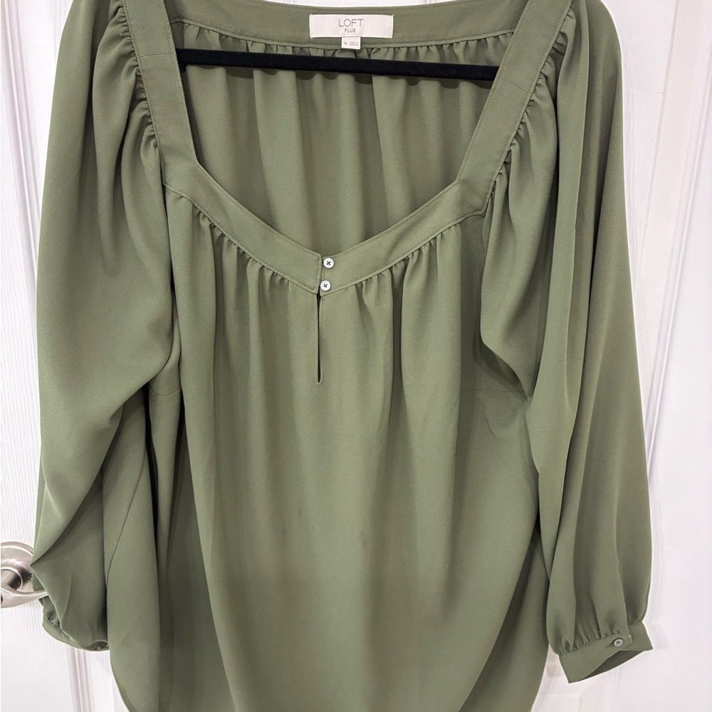 LOFT Plus Green Long Sleeve Blouse